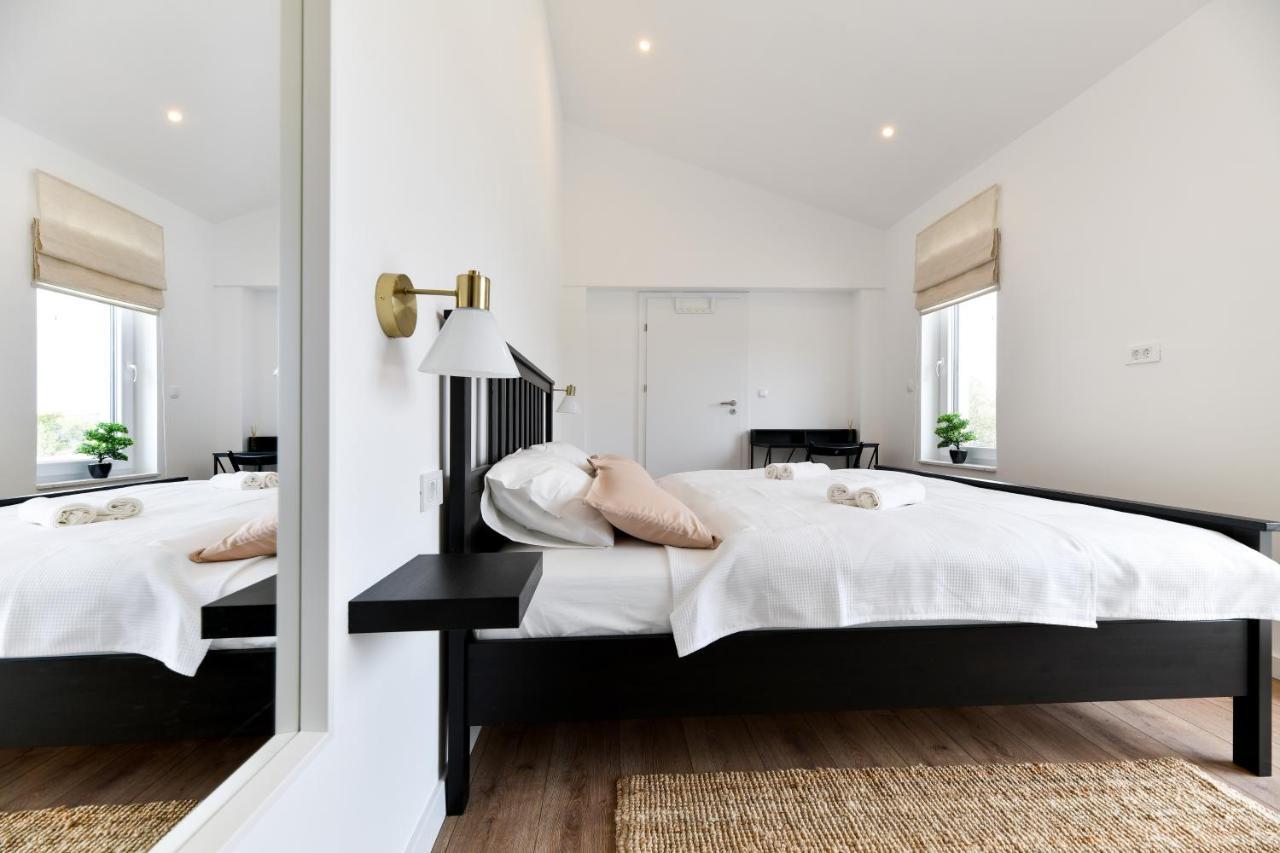 Wonderful Holiday House Bruno With Heated Pool Zadar Ngoại thất bức ảnh